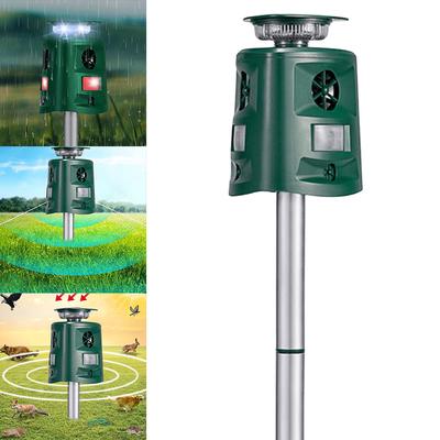 Ultrasonic Animal Repeller Outdoor Cat Squirrel Repellent 360 Degree Solar Animal Repellent Device 5 Modes for Garden Yard Lawn