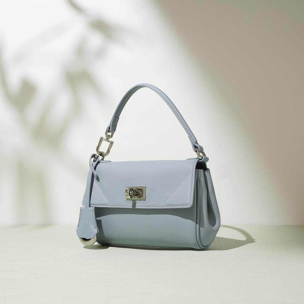 Nischendesign Kleine quadratische Tasche Modische High-End-Handtasche Lässige einfache Pendler-Umhängetasche Damen Schnallenverschluss Damentasche