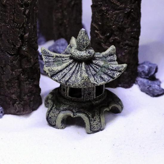 Asian Decor Pagoda Lantern Outdoor Statue,Resin Garden Accessories