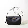 High-end Crossbody Bag Made of Top-layer Cowhide, Premium Texture, Lightweight Shoulder Bag, Minimalist Luxury for Commuting Women