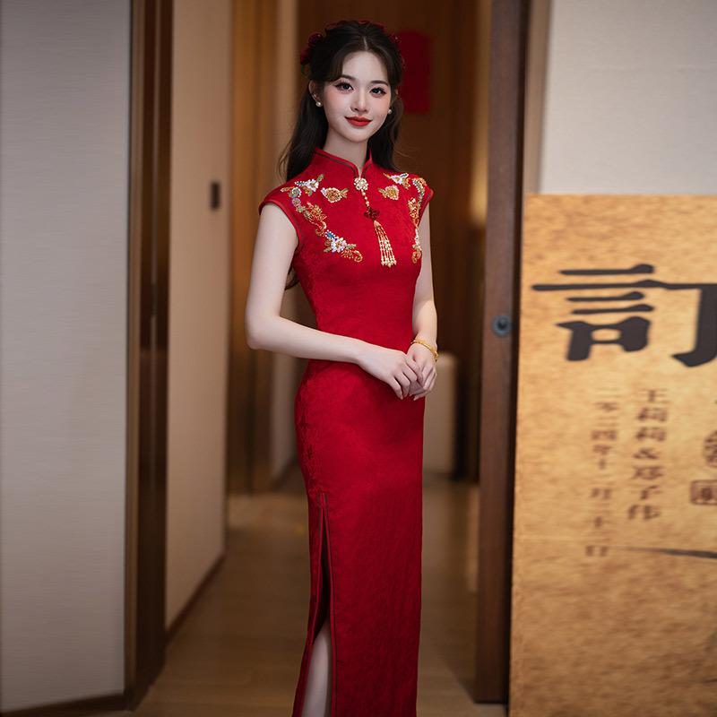 Red Embroidery New Chinese Sleeveless Long Improved Cheongsam Women's Premium Bridal Toast Engagement Door Dress