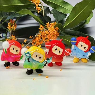 Mini Bambola Cartone Animato Ornamento da Scrivania Piccola Carina Figura con Testa Inclinabile Statuetta in Resina per Accessori da Tavolo per Casa Ufficio