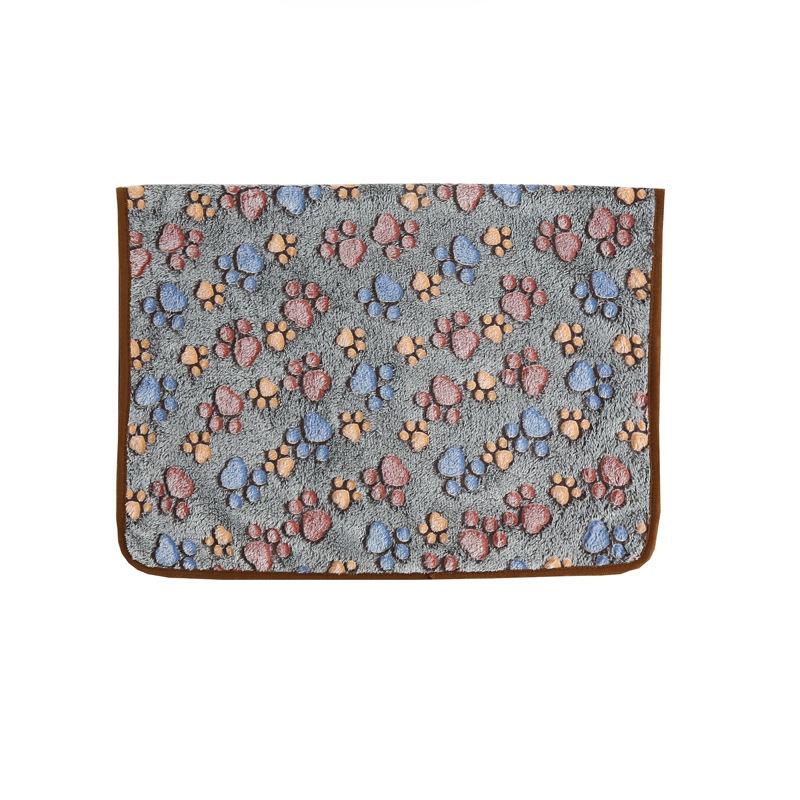 Cozy Coral Fleece Pet Blanket for Dogs and Cats - Warm Autumn & Winter Nest Mat