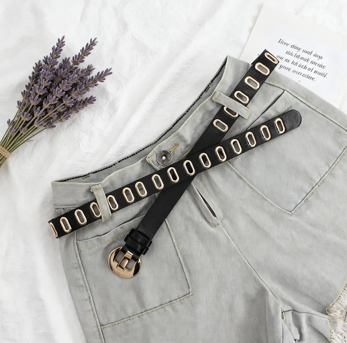 

Punk Style Hollow-Out Chain Belt for Women - No-Punch Eyelets & All-Season Fashion 105 cm