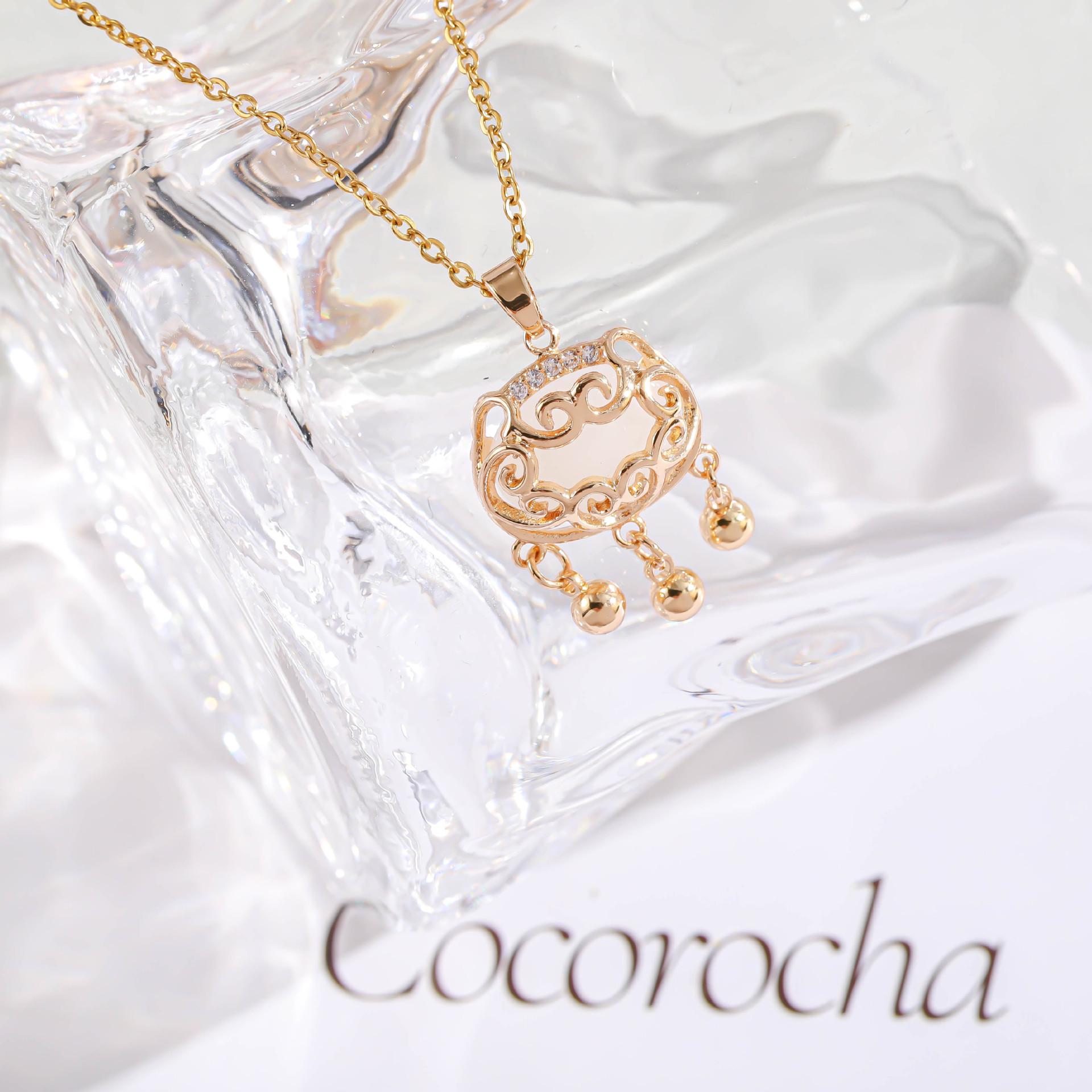 Elegant Light Luxury Titanium Steel Necklace - Japanese Korean Design