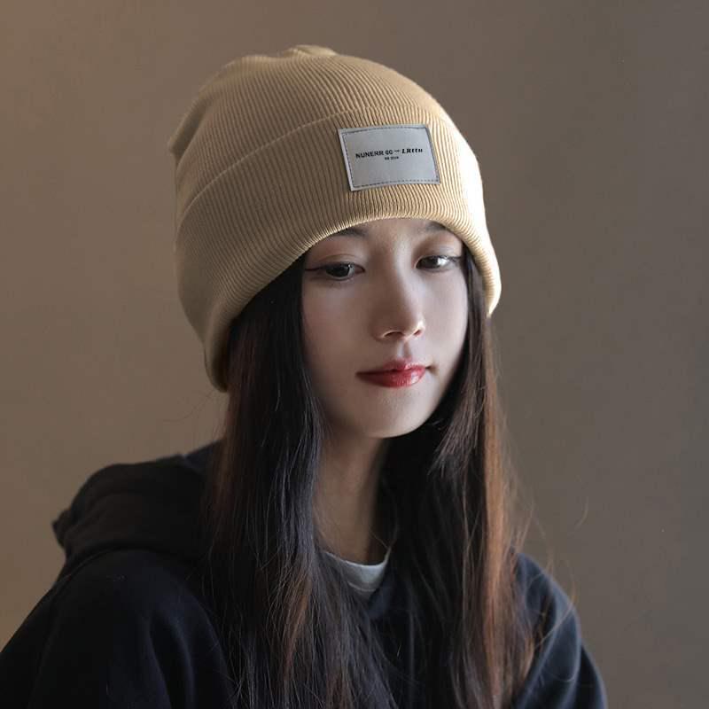 Women's Korean Style Face-Slimming Winter Knit Hat, Trendy and Warm for Cycling.