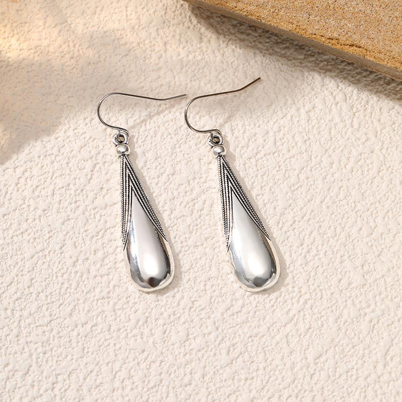 New Hot Sale Women's Earrings Retro Fashion Creative Women's Earrings