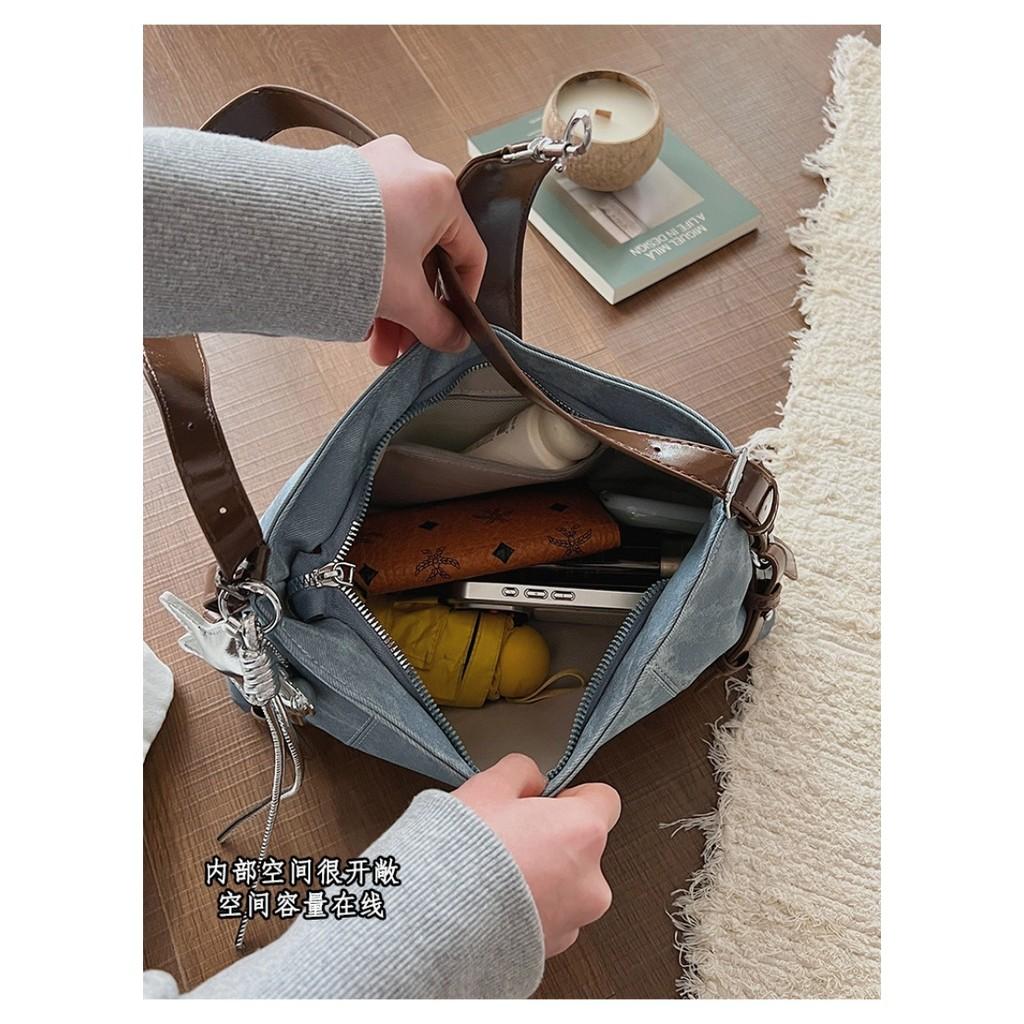 IELGY Fashionable Solid Color One-Shoulder Underarm Bag Large Capacity Commuter Messenger Bag