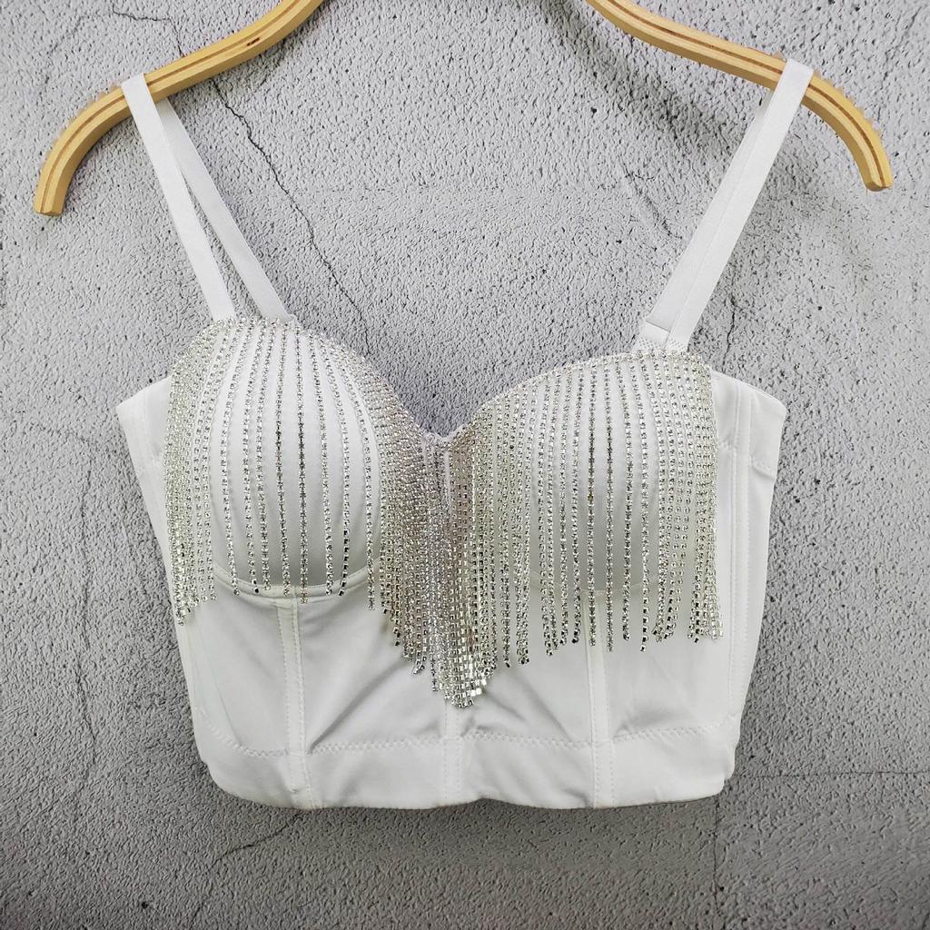 Mit Diamanten besetzte Fransenketten-Körperbetonendes Rückenfreies Kleines Tanktop Designorientiertes Kurzarm-Sommer-Schlankheitsoberteil Trendige Camisoles & Tanktops