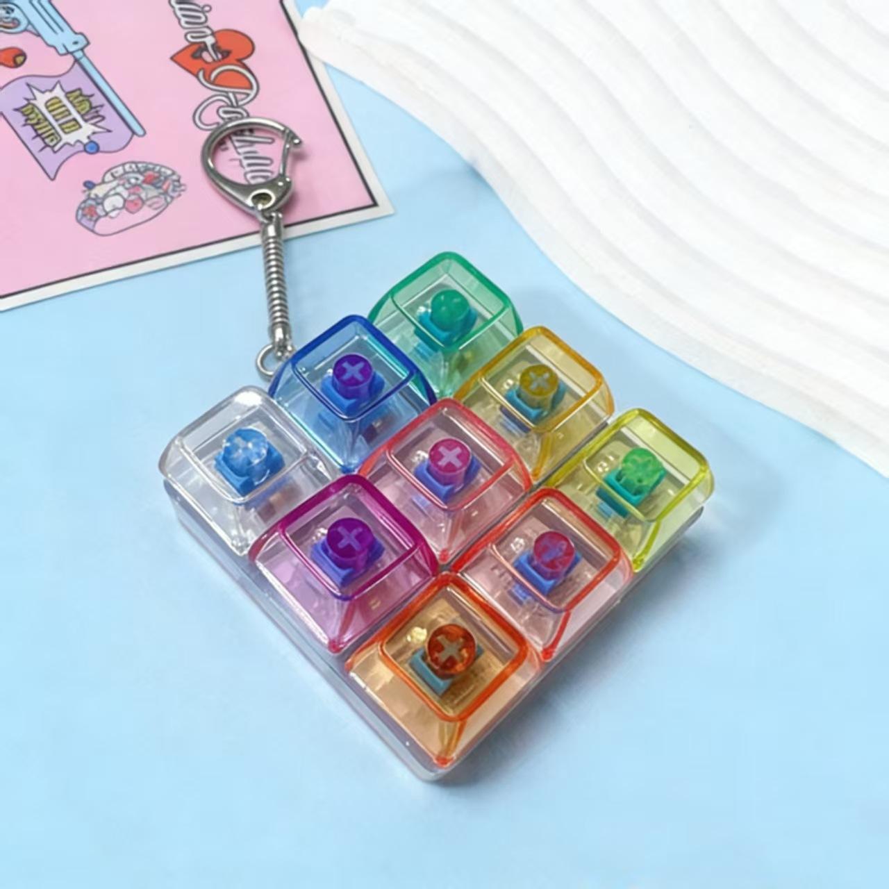

Light-Up Clickable Keychain Fidget Pad Tactile Feedback Stress Relief Mini Keyboard Button Portable Desk Decor Gadget Gift
