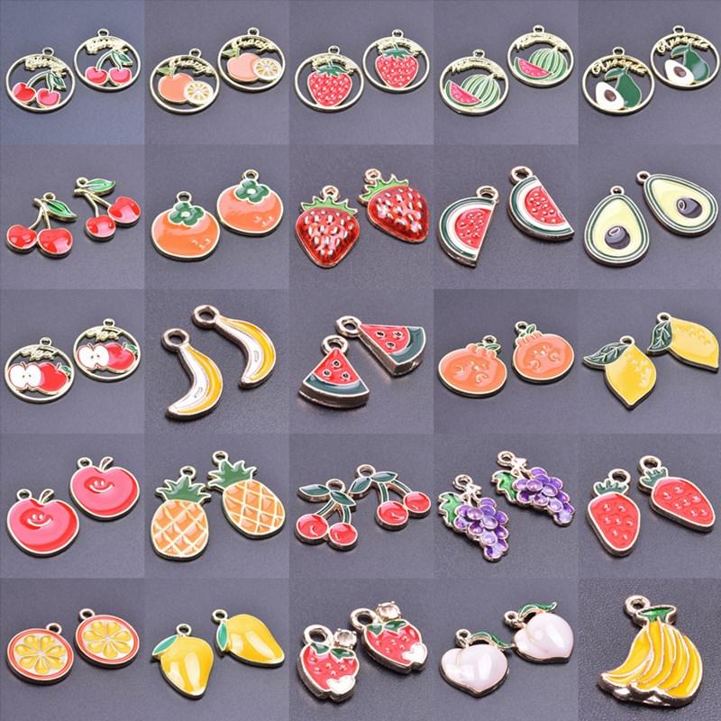 20 Stück Lebensmittel-Accessoires Rote Erdbeere Kirsche Emaille-Anhänger Für Schmuckherstellung Großhandel Frucht Banane Avocado Anhänger Anhänger-Zubehör