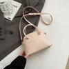 Niche light luxury portable shell bag women's new high-end retro fashion shoulder messenger bag