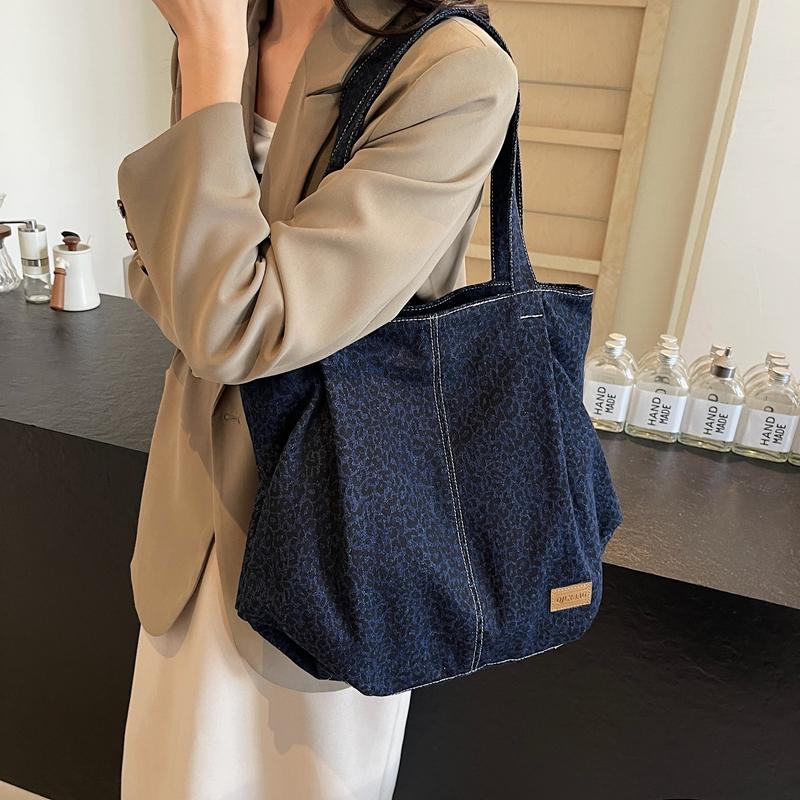 Denim Shoulder Bag Women's Large Capacity Shopping Bag Leopard Print Tote Bag Student Commuter Bag