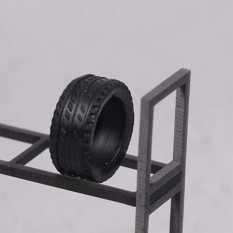 1:64 Scale Tire Rack Display Holder & 7Pcs Tires, Model Car Garage Scene Accessory, Repair Shop Tool Set, Miniature Prop