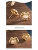 Kolczyki Meilong Ancient Gold Ruyi z Zamkiem Pokoju z Agatem Chalcedonowym