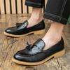 Luxus Designer Neue Herren Spitzschuhe Schwarz Braun Quasten Slipper Schuhe Für Herren Formelle Hochzeitskleidung Homecoming Zapatos Hombre