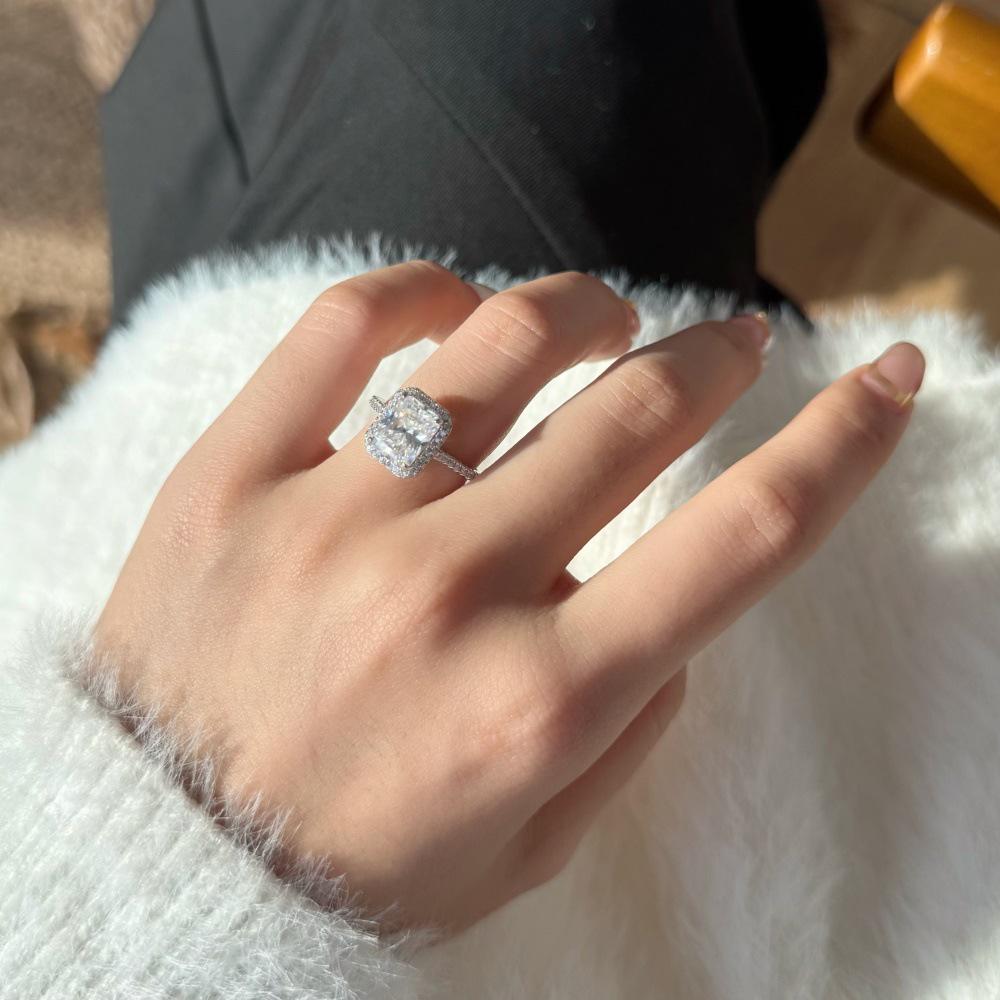 Stilvoller S925 Sterling Silber Ring für Mädchen - Leichter Luxus, Super Glänzend, Modern für den täglichen Gebrauch