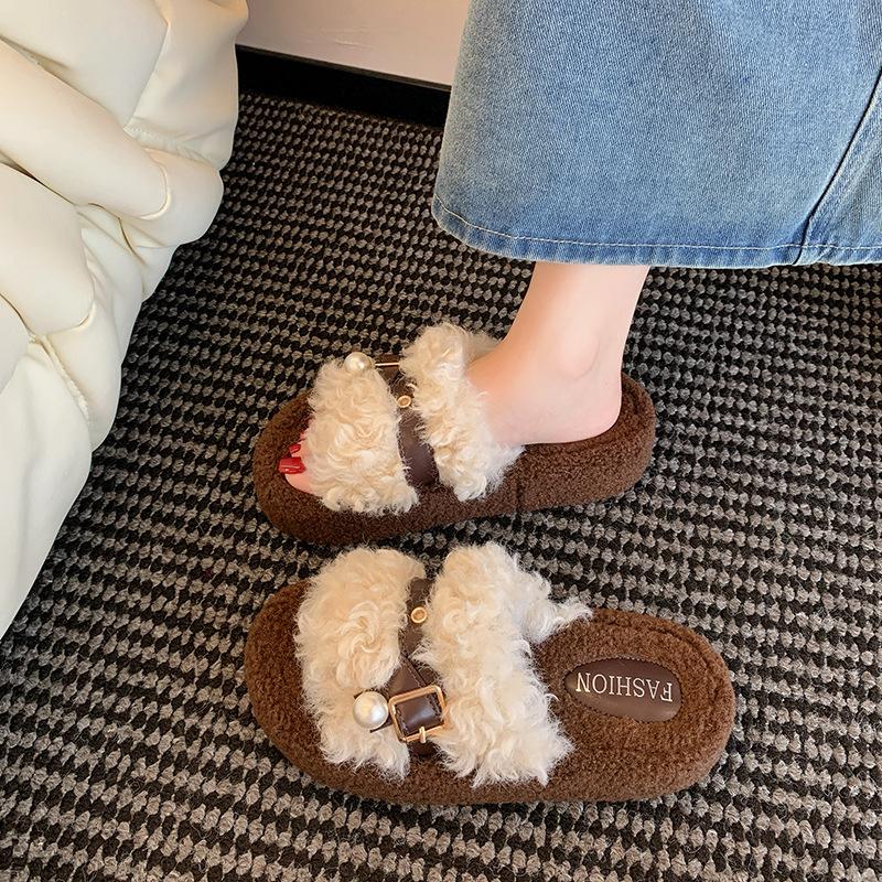 Thick bottom heightening foreign style fluffy slippers women's 2025 autumn and winter new outer wear Internet celebrity advanced sense one-word cotto