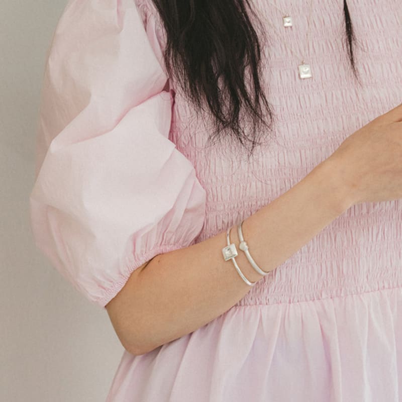 WEAR DRAWING Heart Bite Bangle