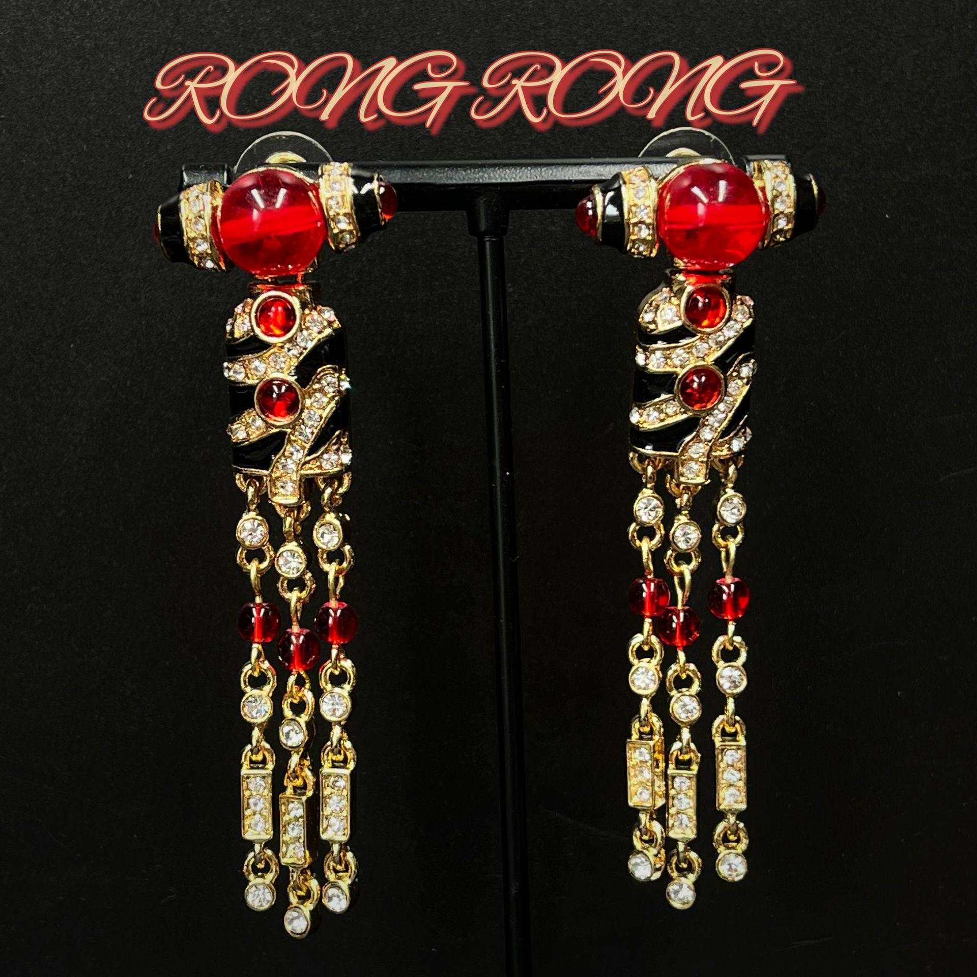 

Vintage Red Glass Tassel Earrings with European & American Retro Style