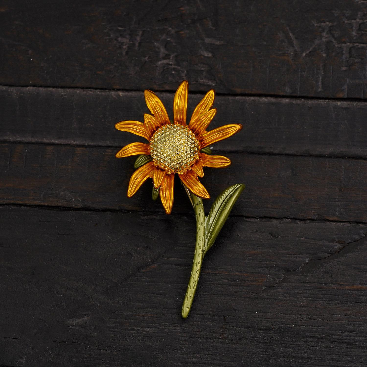 

Винтажная брошь в виде цветка придворных растений, средневековая брошь для вечеринки, женские аксессуары, металлический значок