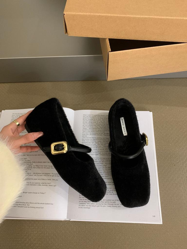 2025 Autumn and Winter New Round Head with Shallow Mouth Inner Slope Heel Mao Mao Warm Women's Single Shoes