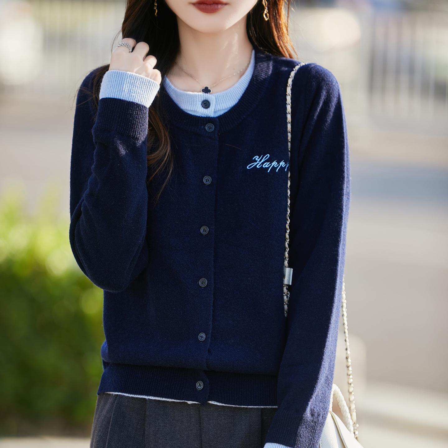 

Spring & Autumn Kitten Embroidered Faux Two-Piece Cardigan Sweater XXL 67.5-75 kg