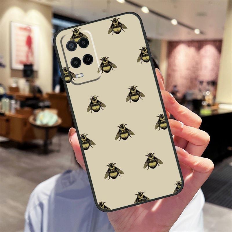 Golden Honeycomb Honey Bee Case For Oppo A78 A98 A79 A18 A38 A58 A40 A60 A80 A16 A76 A96 A15 A74 A94 A54 A17 A77 Cover
