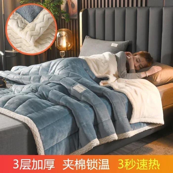 Coral Fleece Autumn Winter Warm Blankets for Bed 3 Layers Thicken Flannel Blanket Quilt Soft Comfortable Warmth Quilts Washable