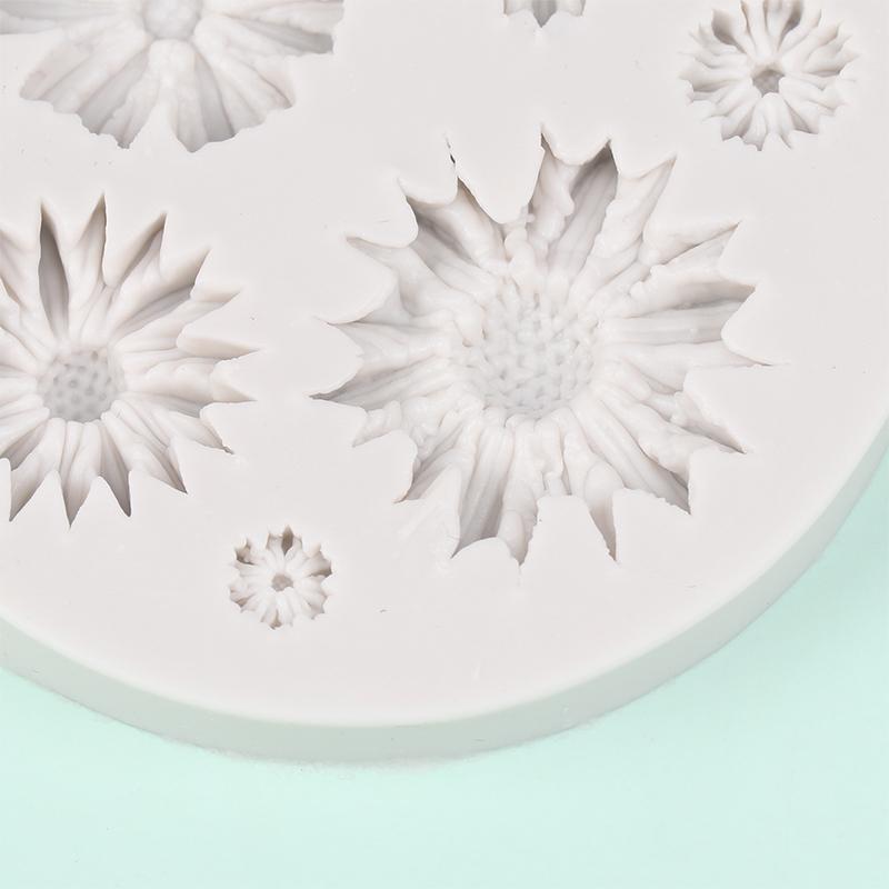 3D Mini Prästkrage Blomma Silikonform Diy Fondant Tårta Dekoreringsverktyg Bröllop Födelsedag Fest Choklad Godis Bakverk Bakform