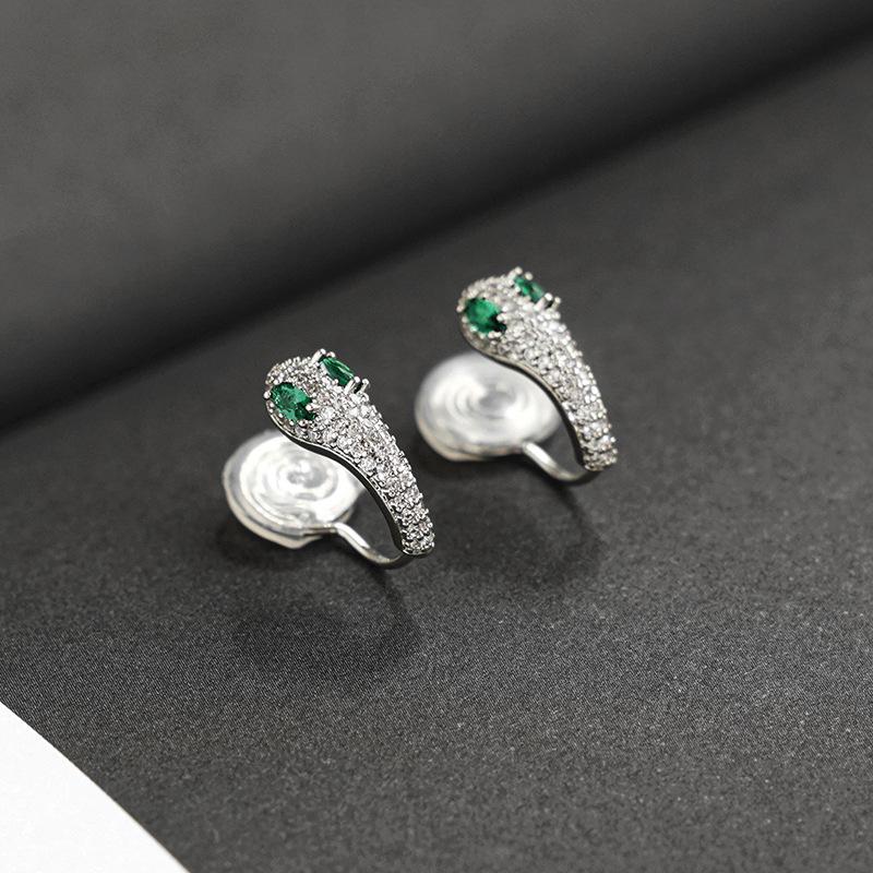 Trendy Exquisite Silver Cubic Zirconia Snake Mosquito Coil Clip Earrings Luxury Personality Non Piercedfor Women Fashion Jewelry