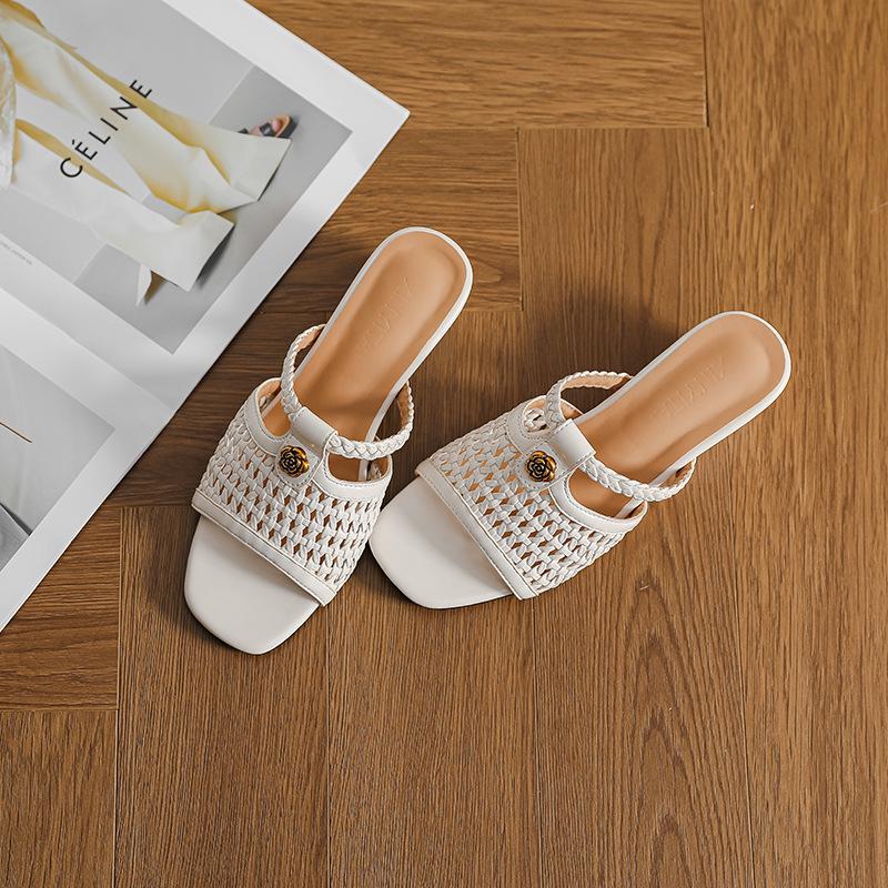 French retro wedge slippers women's summer new camellia woven hollow heightening sandals Xiaohongshu explosion