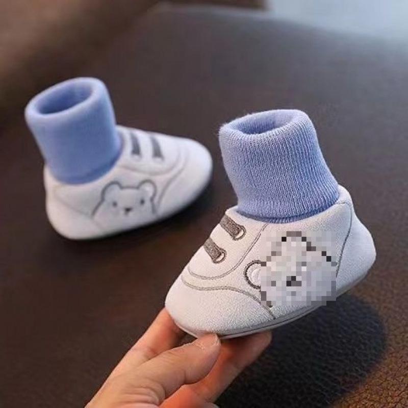 Baby Non-Slip, Warm Soft-Soled Walking Shoes & Socks for Boys and Girls - Perfect for Winter, Spring, and Autumn