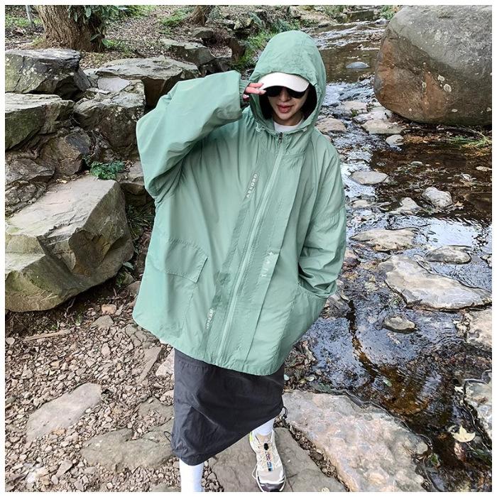 

Ice silk wrinkled sunscreen clothes Ice silk sunscreen clothes men s summer thin breathable outdoor hooded skin clothes trendy couple 4XL світло-зелений колір