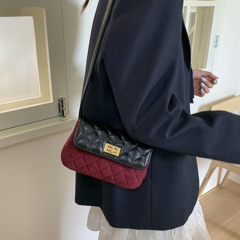 Small Bag Women's Summer Versatile New Fashion Messenger Bag Diamond Square Bag