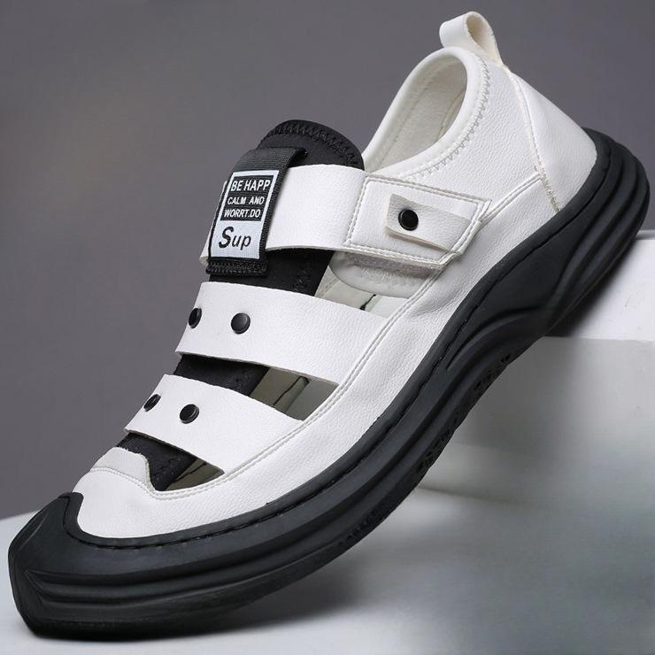 

Специальное предложение на лето из кожи. Мужские деловые повседневные сандалии с отверстиями из кожи. Мужские сандалии с отверстиями для работы. 44 белый