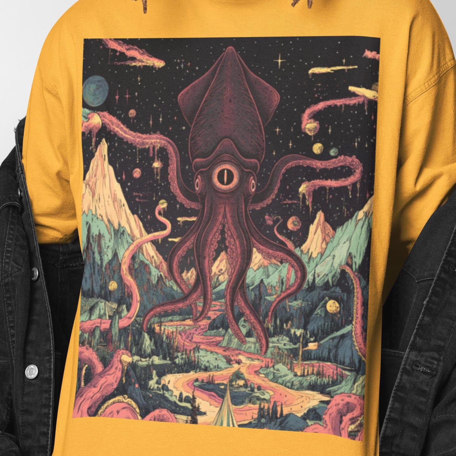 Giant Squid Cosmic Horror Shirt | Surreal Squid Graphic Tee | Psychedelic Sea Monster L