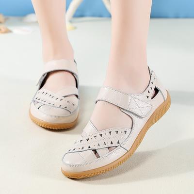 Weibliche Frauen Mutter Echtes Leder Hohl Weiße Schuhe Sandalen Wohnungen Loafers Sommer Cool Strand Plus Größe