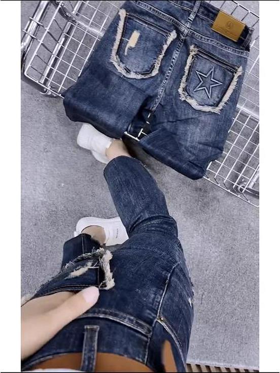 Women's Ripped Jeans for Pear-Shaped Figures, Autumn Style, Plus Size, Elastic, Slim Fit, Nine-Point Cigarette Pants