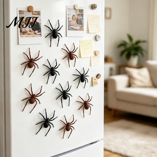 3D Creepy Spider DEcor 2/4/8Pcs Refrigerator Magnet, Lifelike Decorative Magnet for Spooky Decor Metal Surfaces, Magnetic Halloween Party Kitchen