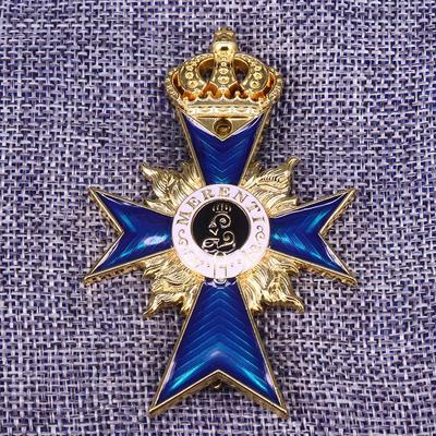 Copy Germany Prussia Bavaria Crown Cross Badge Brooch Knight Badge