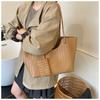 Large capacity woven bag women's autumn and winter new casual shoulder mother and child bag retro high-end tote bag