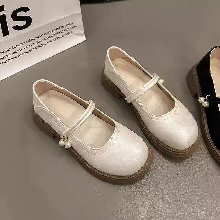 Mary Jane autumn new sweet round head pearl thin belt thick heel light mouth new Chinese single shoes