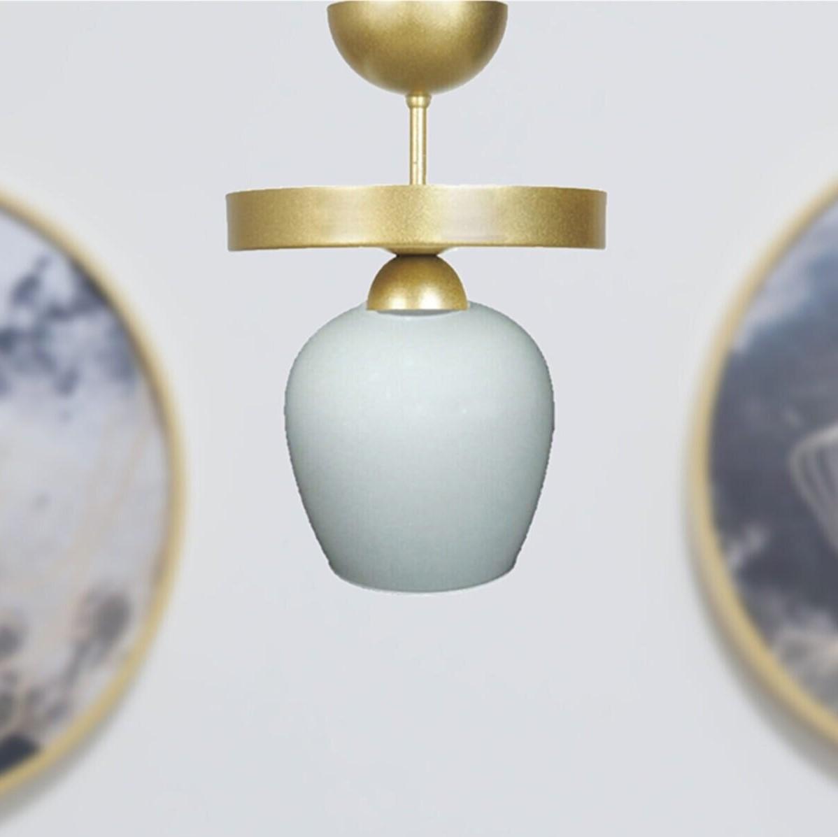 

Современная одинарная люстра Plofonyer Gold Case Glass золотой