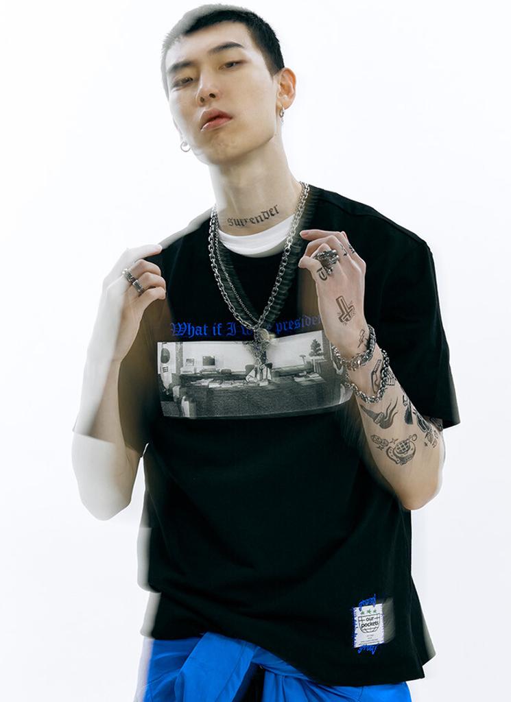 OURPOCKETS Grid President Maskman T-Shirt (Z Black)