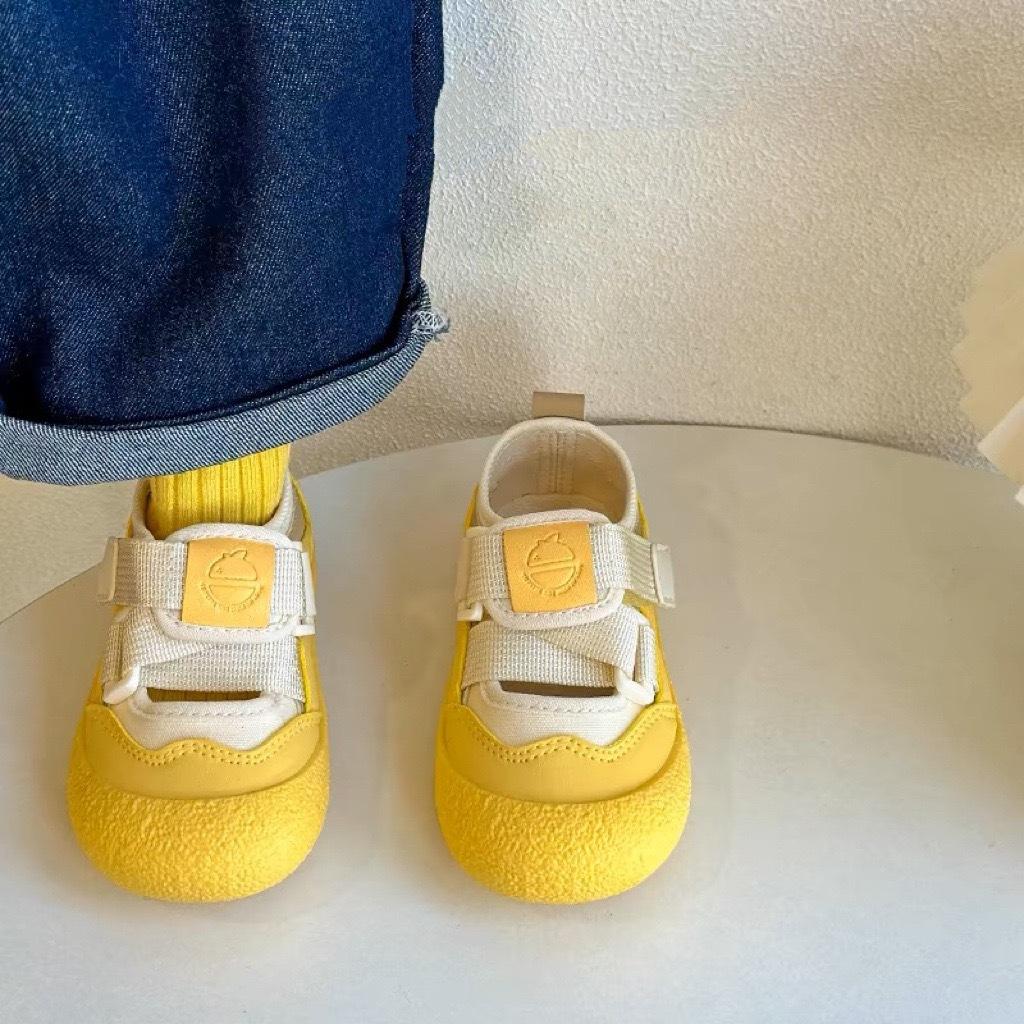 Children's sports sandals 2025 spring and summer new boys and girls outdoor hiking shoes contrasting color canvas shoes big head ugly cute shoes