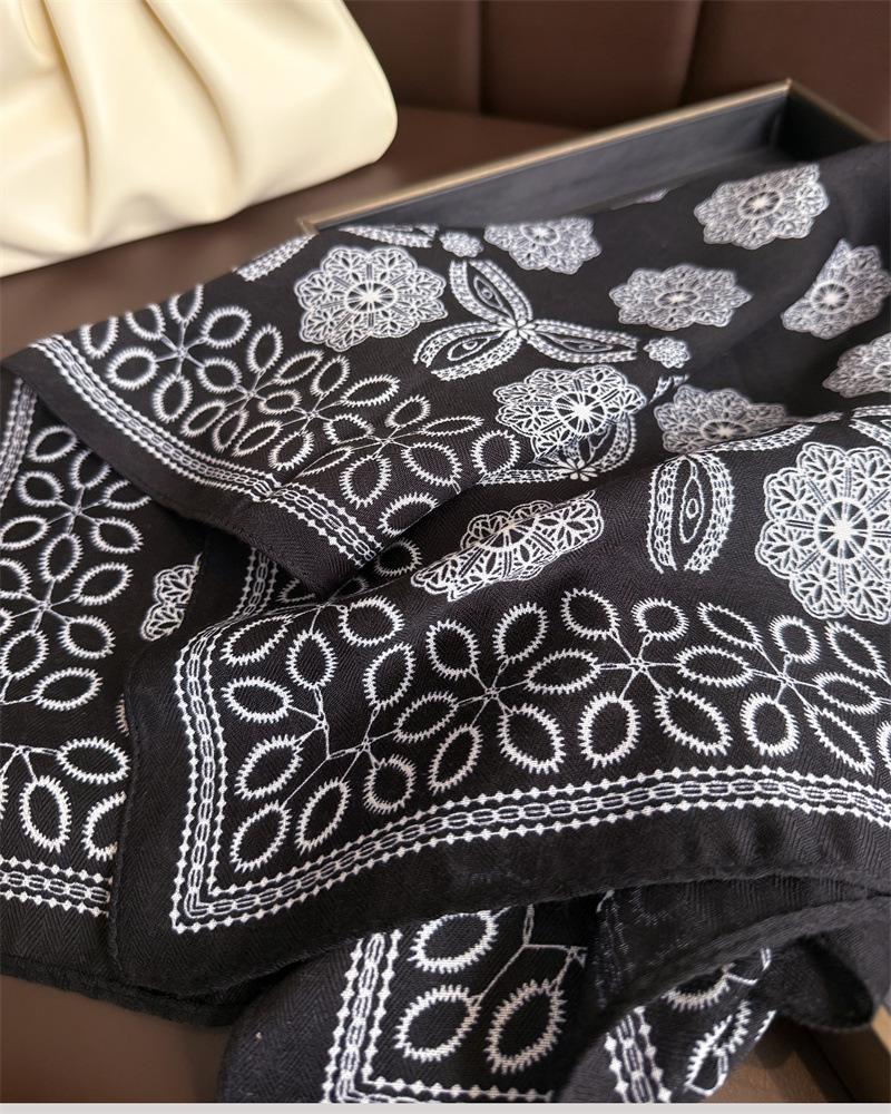 Fashion Print Female Neck Scarf Cotton Linen Feeling Women Hair Scarves Foulard Head Band Shawls Wraps Neckerchief Bandana