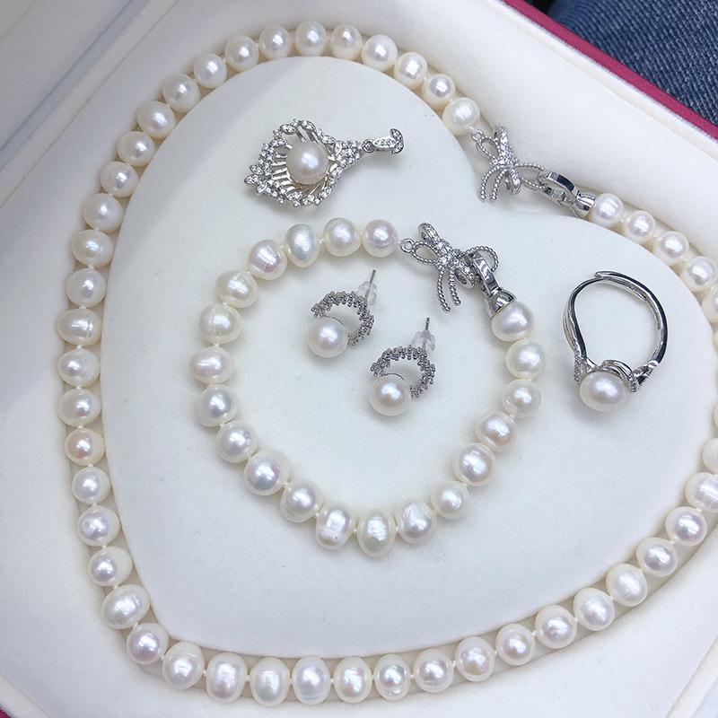 Elegant Freshwater Pearl Necklace & Bracelet Set with Butterfly Clasp for Women