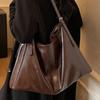 Retro Commuter Bag Women's Bag 2025 Autumn New Trend Fashion Shoulder Tote Bag Large Capacity Armpit Bag
