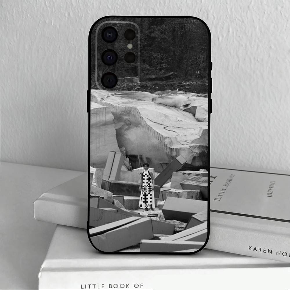 Deux personnes echangeant de la salive Phone Case For Samsung S25,24,23,22,30,21,10,9,Ultra,Plus,Lite,FE,4,5 G Soft Black Case